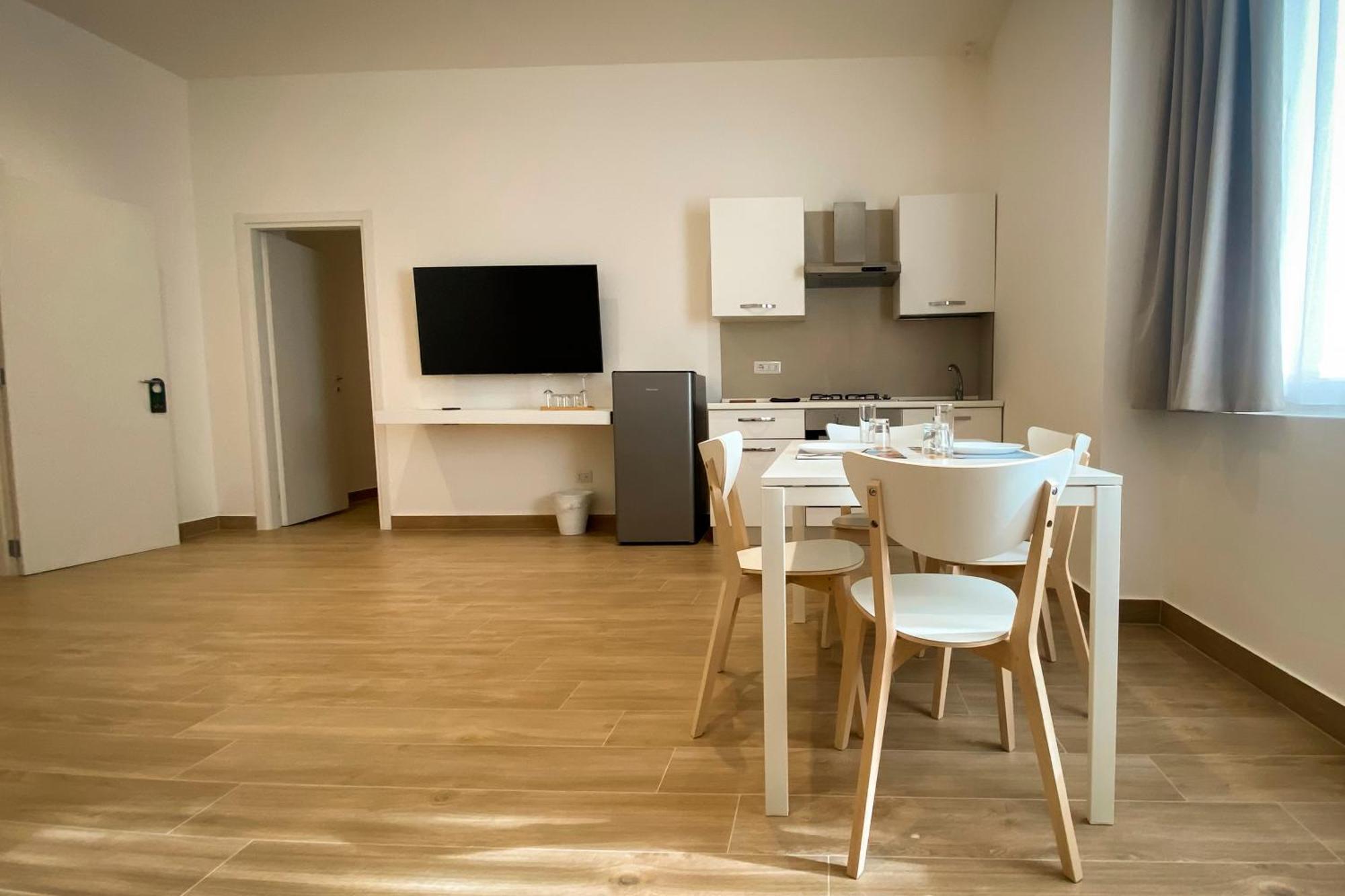 Monumental Luxury Rooms Касерта Екстериор снимка