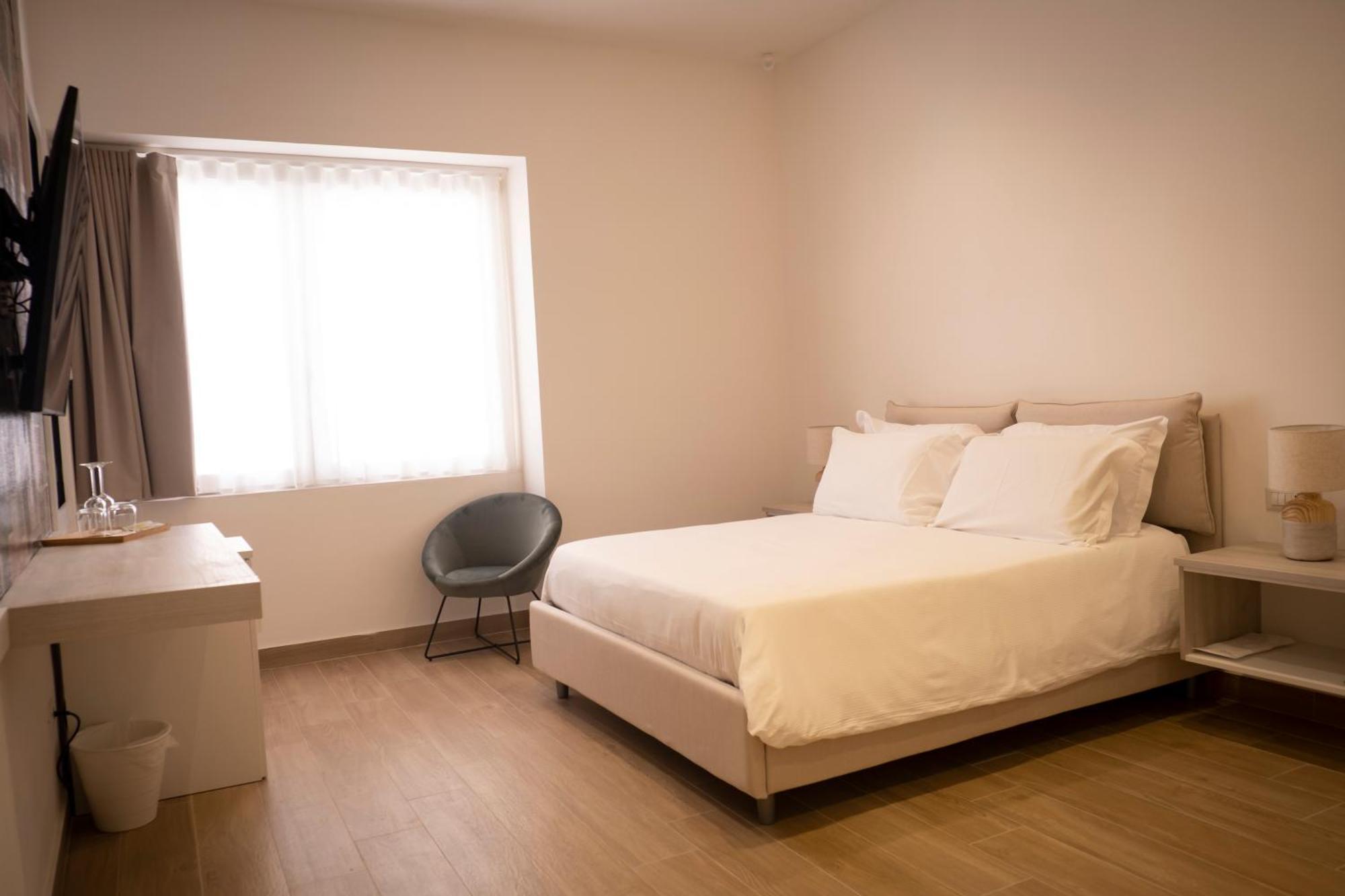 Monumental Luxury Rooms Касерта Екстериор снимка